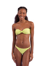 Charger l'image dans la galerie, Model Front: Rio De Sol Ensemble Set Bora-Citrus Bandeau-Joy Leblon-Fio