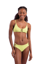 Charger l'image dans la galerie, Model Front: Rio De Sol Ensemble Set Bora-Citrus Bra-Trio Madrid-Trio