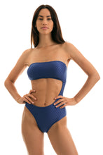 Charger l'image dans la galerie, Model Front: Rio De Sol Une Pièce Body Kiwanda Denim Rio