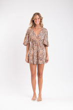 Charger l'image dans la galerie, Model Front: Rio De Sol Mini Dress Leopard Mini Dress