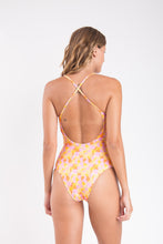 Charger l'image dans la galerie, Model Back: Rio De Sol Une Pièce Dreamy Julia