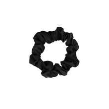 Charger l'image dans la galerie, Product Front: Rio De Sol Chouchou Icon-Nero Scrunchie