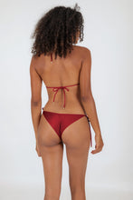 Charger l'image dans la galerie, Model Back: Rio De Sol Ensemble Set Shimmer-Divino Tri-Rope Cheeky-Rope