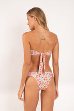 Charger l'image dans la galerie, Model Back: Rio De Sol Ensemble Set Ditsy-Sky Mavi Baobi