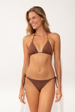 Charger l'image dans la galerie, Model Front: Wednesday In Hawaii By Rio De Sol Ensemble Set Coco Kauai Kaleia