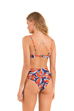 Charger l'image dans la galerie, Model Back: Rio De Sol Bas Bottom Leaves Hotpants