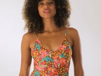 Charger et lire la vidéo dans la visionneuse de la Galerie, Video: Rio De Sol Une Pièce Tropics Hype