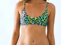 Charger et lire la vidéo dans la visionneuse de la Galerie, Video: Rio De Sol Ensemble Set Morumbi Bralette Essential-Comfy