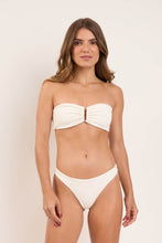 Charger l'image dans la galerie, Model Front: Rio De Sol Haut Top Sand-Chantilly Sara