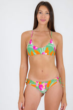 Charger l'image dans la galerie, Model Front: Rio De Sol Haut Top Green-Bloom Bralette

