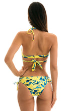 Charger l'image dans la galerie, Model Back: Rio De Sol Bas Bottom Lemon Flower Transpassado
