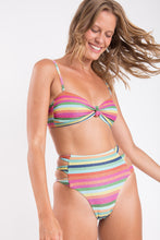 Charger l'image dans la galerie, Image 06: Rio De Sol Ensemble Set Supercolor Bandeau-Joy Highwaist-Spin
