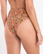 Charger l'image dans la galerie, Image 05: Rio De Sol Bas Bottom Bouquet Hotpants
