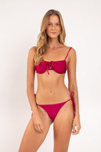 Charger l'image dans la galerie, Model Front: Rio De Sol Bas Bottom Shimmer-Desejo Cheeky-Tie-Gold
