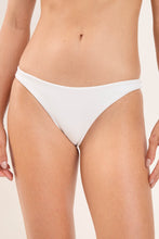 Charger l'image dans la galerie, Gallery: Rio De Sol Bas Bottom Sand-White Leblon

