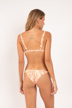 Charger l'image dans la galerie, Model Back: Rio De Sol Haut Top Sahari Alba
