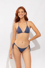 Charger l'image dans la galerie, Model Front: Rio De Sol Haut Top Carmel-Blue Tri-Inv
