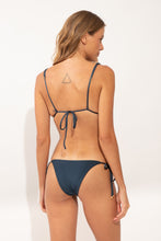 Charger l'image dans la galerie, Model Back: Rio De Sol Bas Bottom Shimmer-Shark Lacinho
