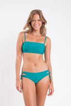 Charger l'image dans la galerie, Model Front: Rio De Sol Haut Top Grove Bandeau-Reto
