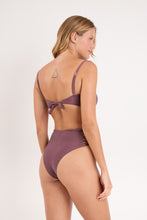 Charger l'image dans la galerie, Model Back: Rio De Sol Ensemble Set Malibu-Ebano Bandeau-Iris Highwaist-Spin-Iris
