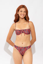 Charger l'image dans la galerie, Model Front: Rio De Sol Haut Top Coral-Feline Balconet-Tie
