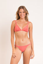 Charger l'image dans la galerie, Model Front: Rio De Sol Haut Top Malibu-Nina Tri-Duo
