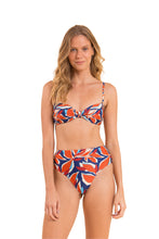 Charger l'image dans la galerie, Model Front: Rio De Sol Haut Top Leaves Bandeau-Joy
