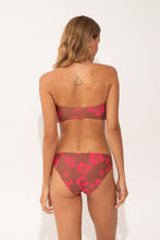 Charger l'image dans la galerie, Model Back: Wednesday In Hawaii By Rio De Sol Haut Top Pua-Coco-Guava Lani
