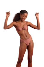 Charger l'image dans la galerie, Image 04: Rio De Sol Ensemble Set Shimmer-Copper Bandeau-Joy Nice-Fio
