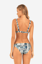 Charger l'image dans la galerie, Model Back: Rio De Sol Bas Bottom Azule Essential-Comfy
