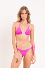 Charger l'image dans la galerie, Model Front: Rio De Sol Ensemble Set Malibu-Rosa Tri-Inv Cheeky-Tie
