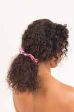 Charger l&#39;image dans la galerie, Amore-Pink Scrunchie
