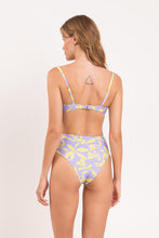 Charger l&#39;image dans la galerie, Model Back: Rio De Sol Bas Bottom Glow Hotpants
