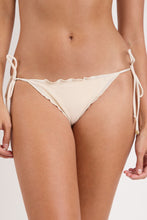 Charger l&#39;image dans la galerie, Gallery: Rio De Sol Bas Bottom Malibu-Natural Frufru
