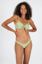 Charger l&#39;image dans la galerie, Model Front: Rio De Sol Bas Bottom Oliva Essential
