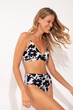 Charger l&#39;image dans la galerie, Image 06: Rio De Sol Bas Bottom Poppy Hotpants
