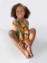 Charger l&#39;image dans la galerie, Model Front: Rio De Sol T-Shirt El-Arco Rash-Guard Kids
