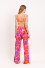 Charger l&#39;image dans la galerie, Model Back: Rio De Sol Pantalon De Plage Flavors Wide Pants
