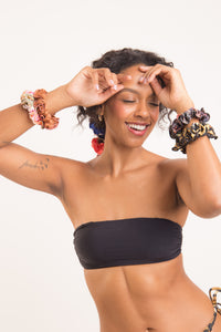 Image 02: Rio De Sol Chouchou Nocciola Scrunchie
